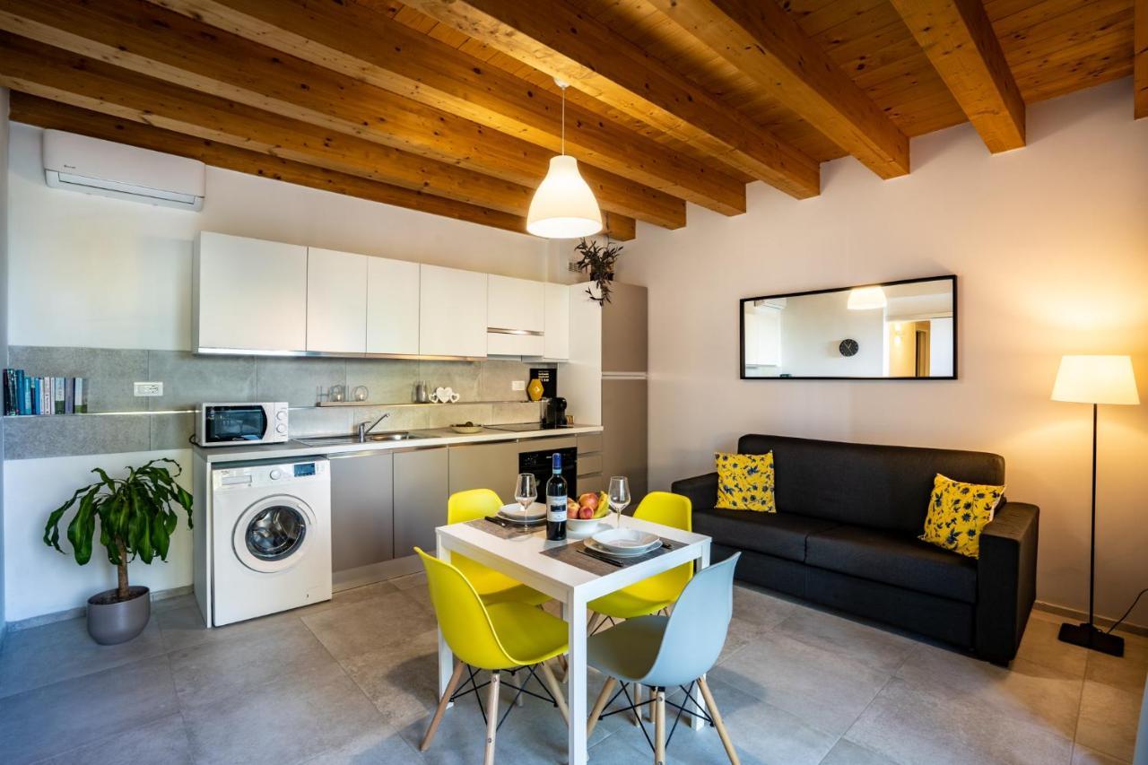 Casa Tina Holiday Home Diano dʼAlba Exteriör bild