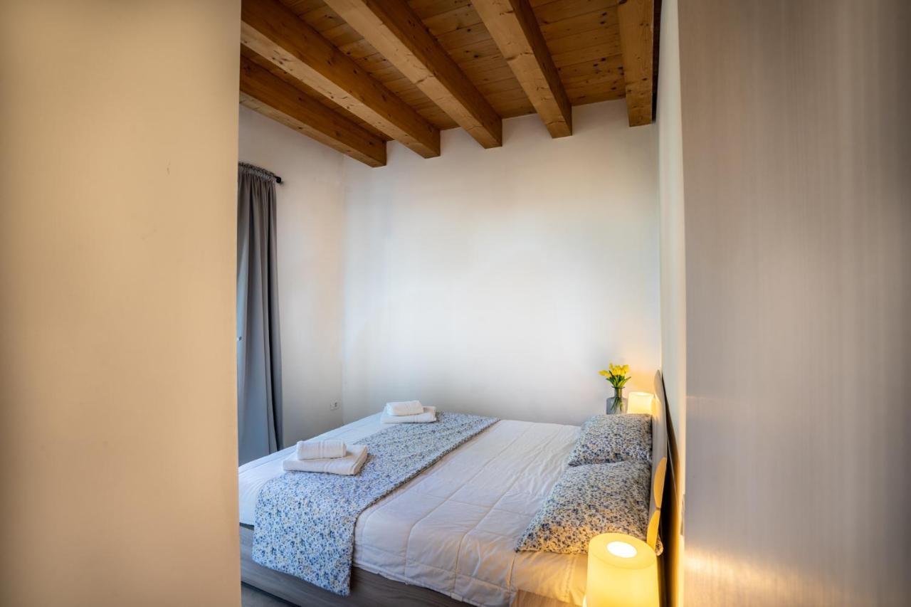 Casa Tina Holiday Home Diano dʼAlba Exteriör bild